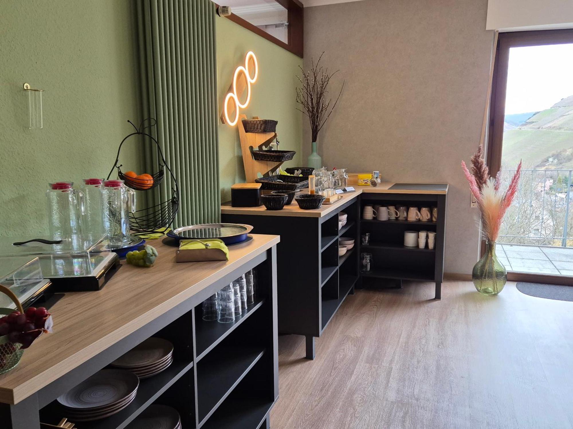 Haus Gruenewald 호텔 첼 안 데어 모젤 외부 사진